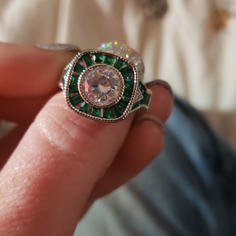Custume jewelry ring